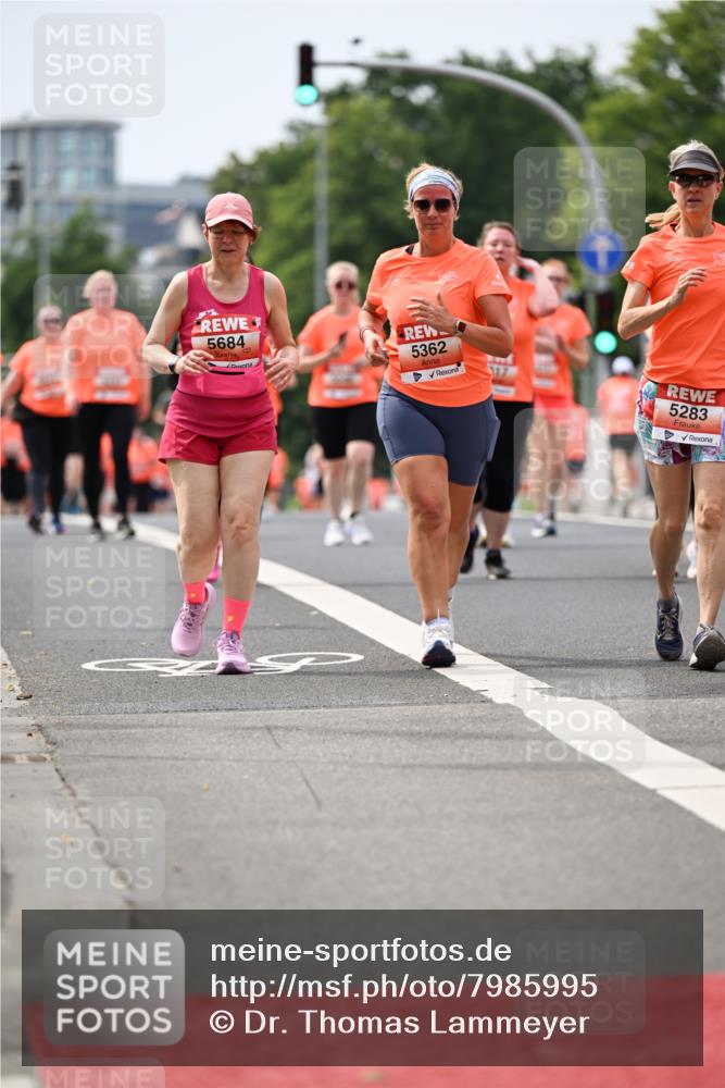 15.06.2025 - REWE Women's Run Dr. Thomas Lammeyer http://msf.ph/oto/7985995 15.06.2025 10:47:38 Laufen 5684, 5362, 317, 5283 meine-sportfotos.de