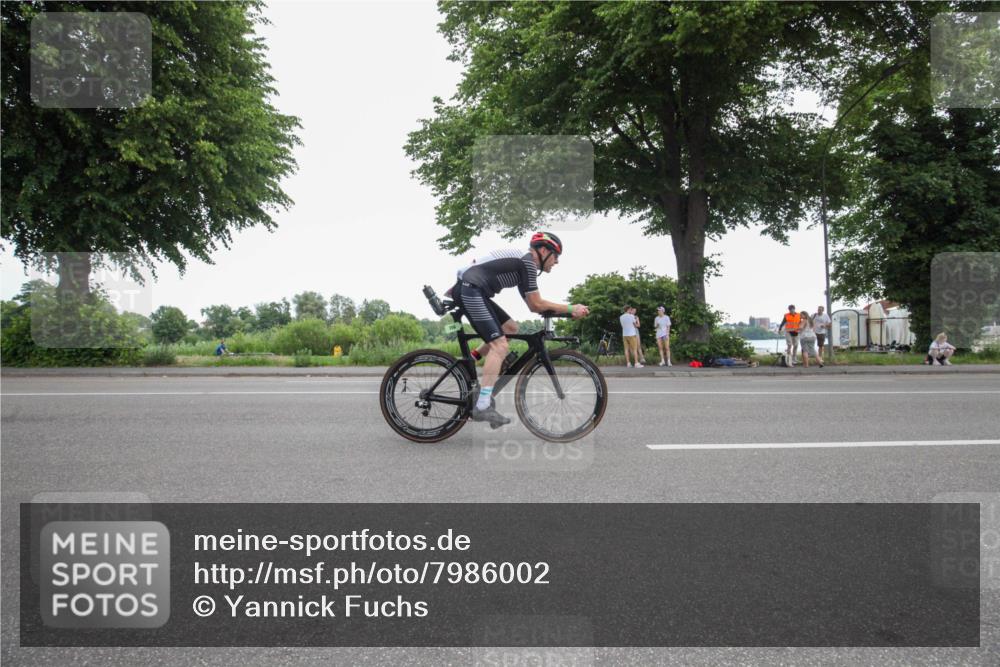 15.06.2025 - 7 Türme Triathlon Yannick Fuchs http://msf.ph/oto/7986002 15.06.2025 11:45:39 Radfahren 232, 245, 256, 260, 301 meine-sportfotos.de
