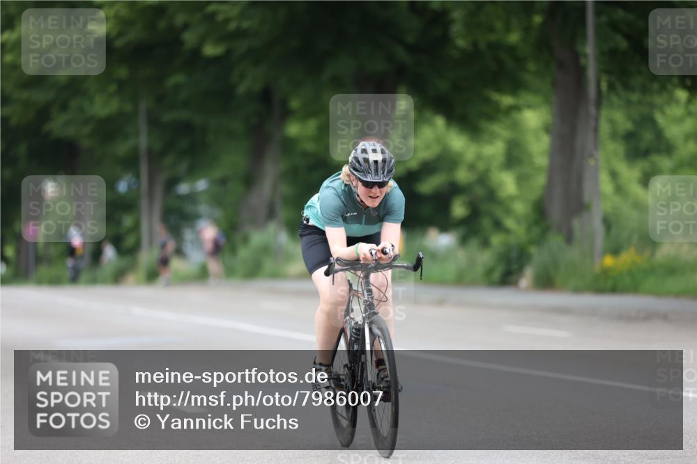 15.06.2025 - 7 Türme Triathlon Yannick Fuchs http://msf.ph/oto/7986007 15.06.2025 11:41:20 Radfahren  meine-sportfotos.de