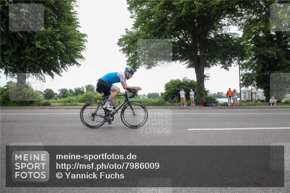 15.06.2025 - 7 Türme Triathlon Yannick Fuchs http://msf.ph/oto/7986009 15.06.2025 11:45:41 Radfahren 232, 245, 256, 260, 301 meine-sportfotos.de