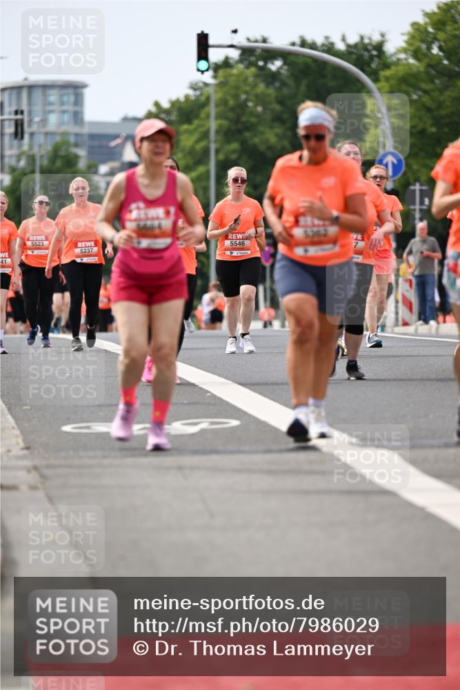 15.06.2025 - REWE Women's Run Dr. Thomas Lammeyer http://msf.ph/oto/7986029 15.06.2025 10:47:39 Laufen 5523, 5362, 5546, 5237, 41, 173 meine-sportfotos.de