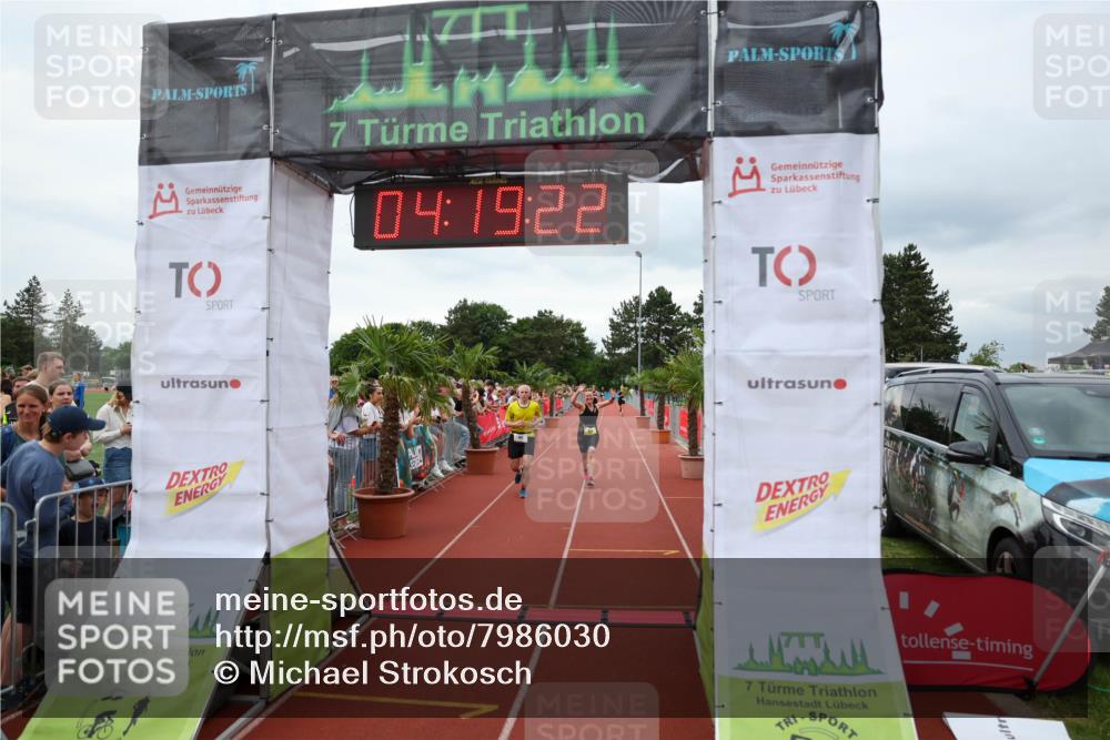 15.06.2025 - 7 Türme Triathlon Michael Strokosch http://msf.ph/oto/7986030 15.06.2025 14:19:22 Ziel 193, 806, 968 meine-sportfotos.de