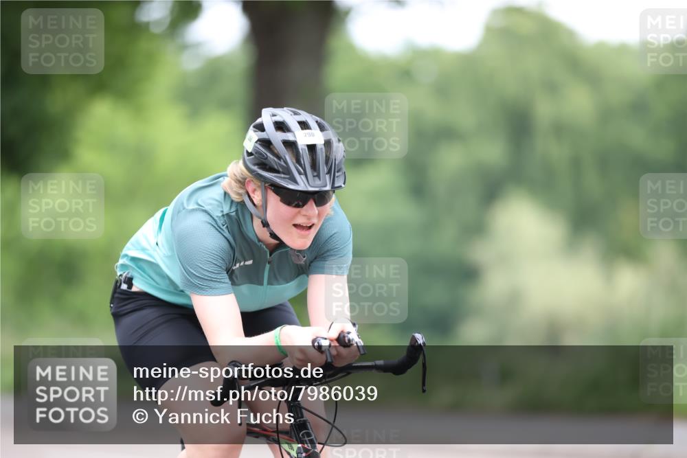 15.06.2025 - 7 Türme Triathlon Yannick Fuchs http://msf.ph/oto/7986039 15.06.2025 11:41:20 Radfahren  meine-sportfotos.de