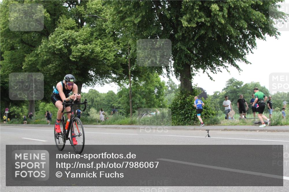 15.06.2025 - 7 Türme Triathlon Yannick Fuchs http://msf.ph/oto/7986067 15.06.2025 13:49:15 Radfahren  meine-sportfotos.de