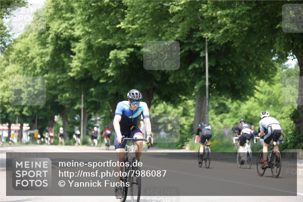 15.06.2025 - 7 Türme Triathlon Yannick Fuchs http://msf.ph/oto/7986087 15.06.2025 12:56:35 Radfahren 274, 331, 385, 623 meine-sportfotos.de