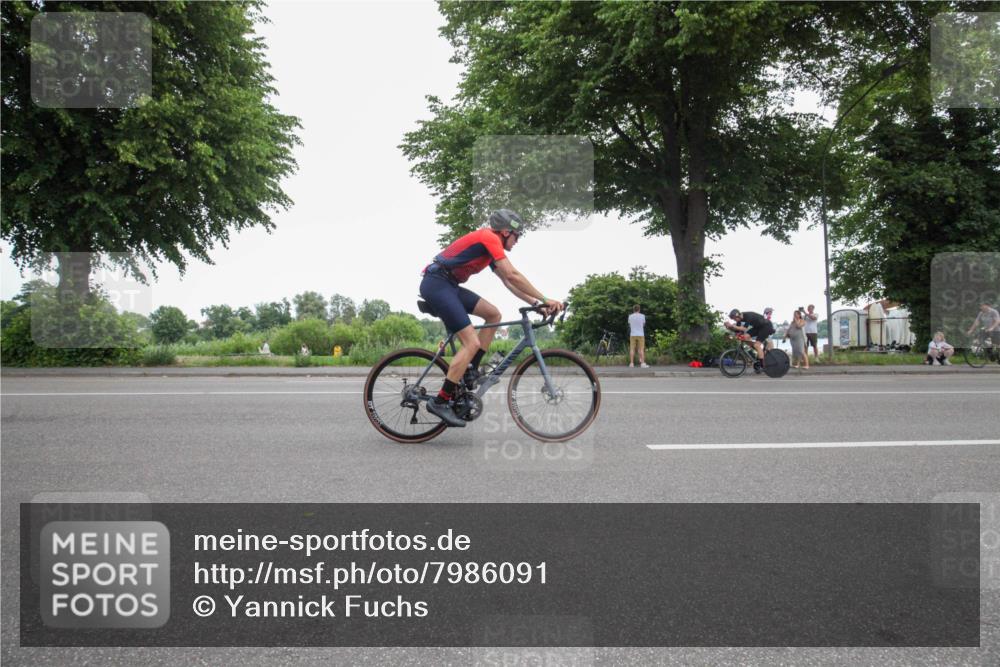 15.06.2025 - 7 Türme Triathlon Yannick Fuchs http://msf.ph/oto/7986091 15.06.2025 11:46:33 Radfahren 202, 308 meine-sportfotos.de