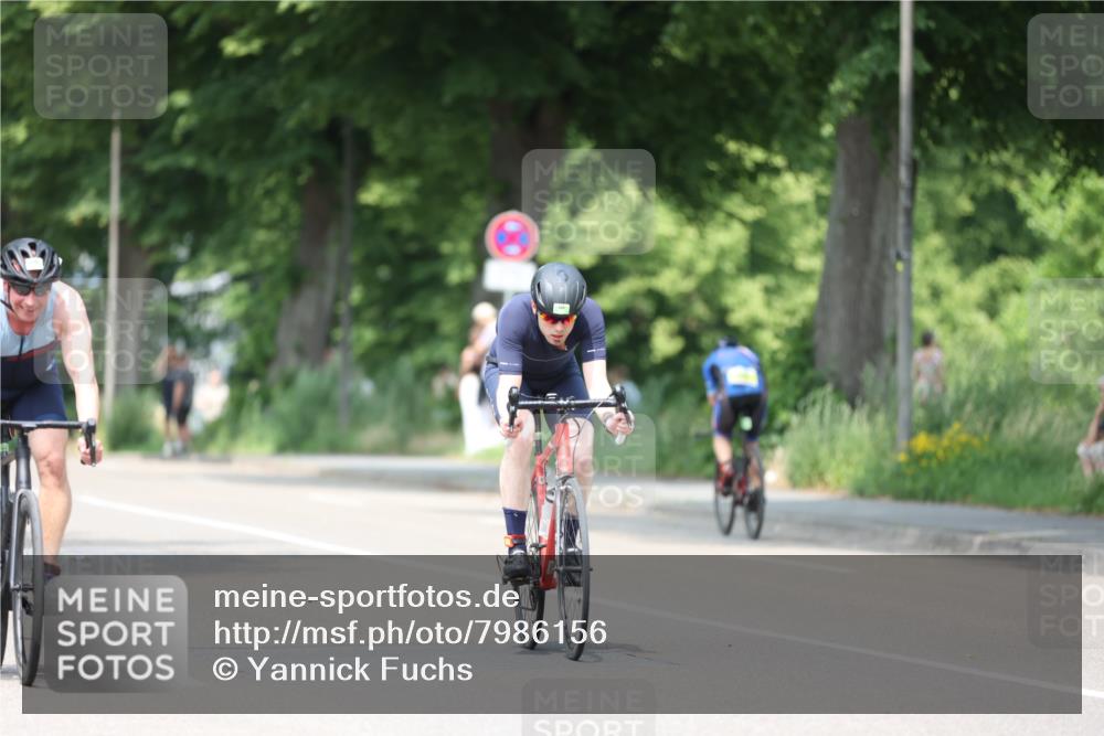 15.06.2025 - 7 Türme Triathlon Yannick Fuchs http://msf.ph/oto/7986156 15.06.2025 12:57:04 Radfahren 248, 315, 360, 388, 390, 440, 615, 640, 664, 1072 meine-sportfotos.de