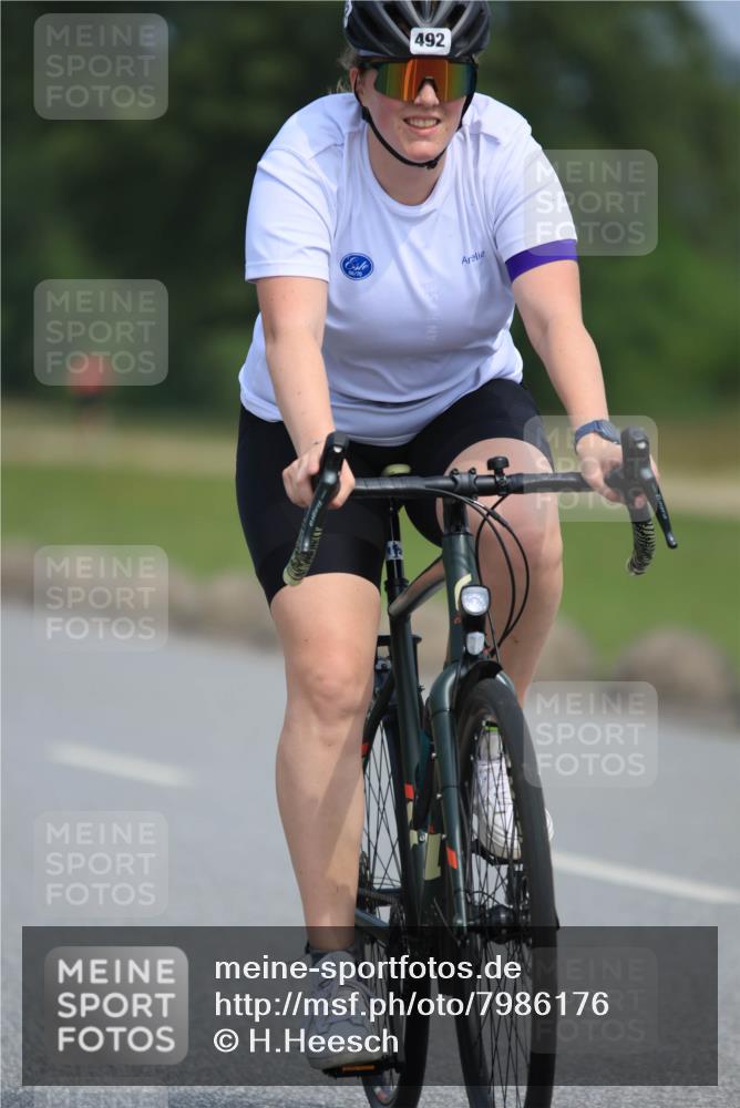 15.06.2025 - 27. Vierlanden-Triathlon H.Heesch http://msf.ph/oto/7986176 15.06.2025 11:07:47 Radfahren 492, 515, 550, 647, 710, 741 meine-sportfotos.de