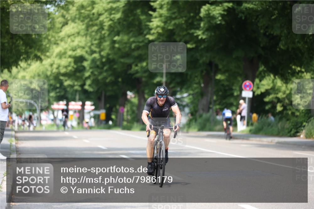 15.06.2025 - 7 Türme Triathlon Yannick Fuchs http://msf.ph/oto/7986179 15.06.2025 12:57:05 Radfahren 248, 315, 360, 388, 390, 440, 640, 664, 1072 meine-sportfotos.de