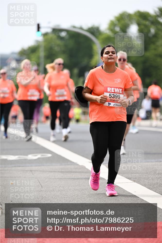 15.06.2025 - REWE Women's Run Dr. Thomas Lammeyer http://msf.ph/oto/7986225 15.06.2025 10:47:45 Laufen 5399 meine-sportfotos.de