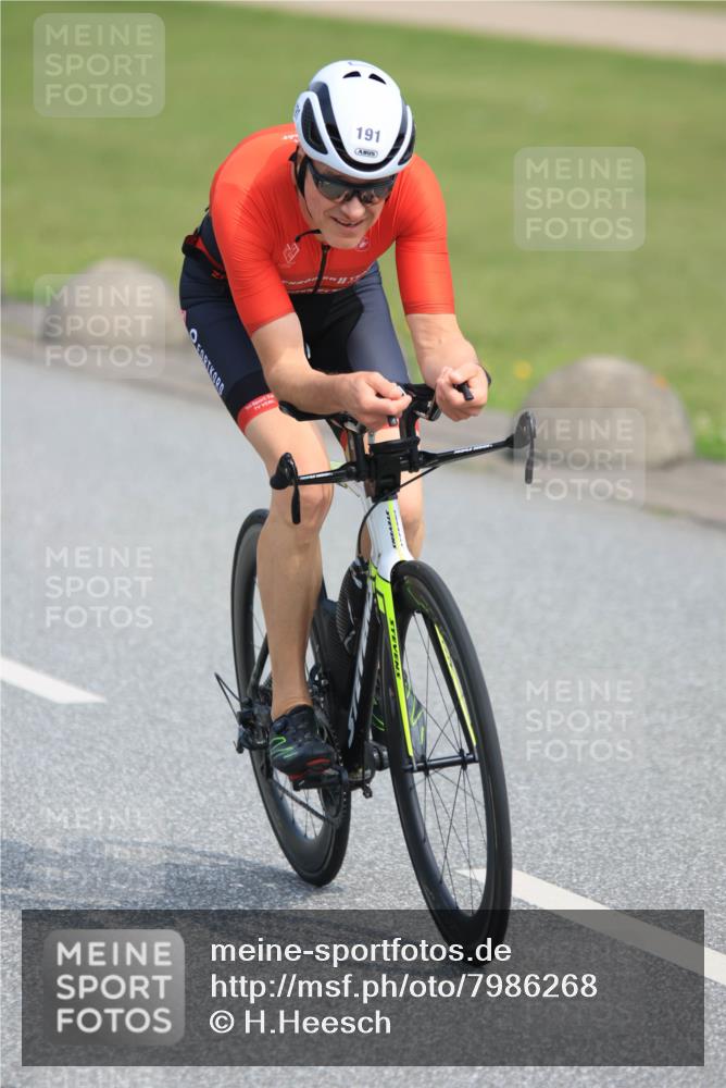15.06.2025 - 27. Vierlanden-Triathlon H.Heesch http://msf.ph/oto/7986268 15.06.2025 11:08:18 Radfahren 191, 295, 662, 738, 743 meine-sportfotos.de