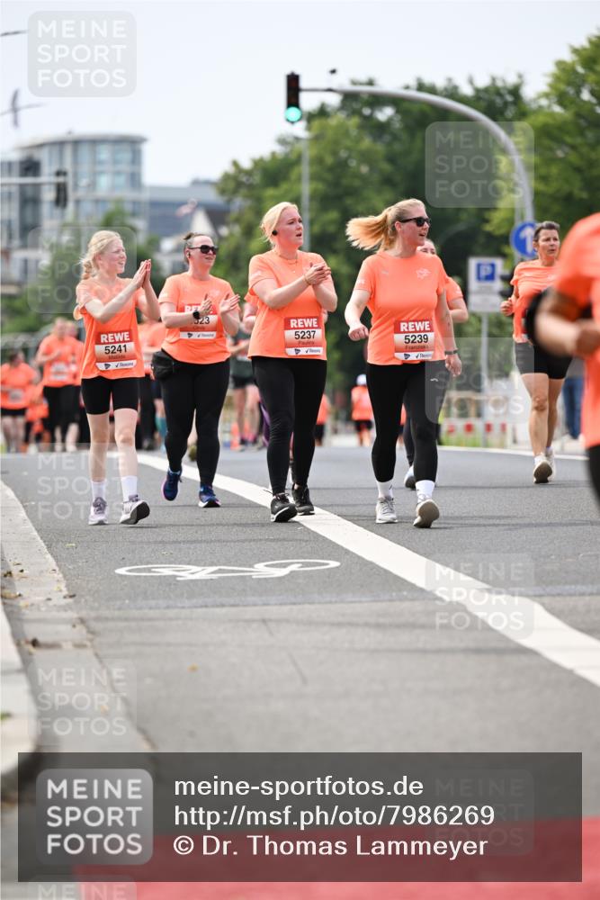 15.06.2025 - REWE Women's Run Dr. Thomas Lammeyer http://msf.ph/oto/7986269 15.06.2025 10:47:46 Laufen 5241, 523, 5237, 5239 meine-sportfotos.de