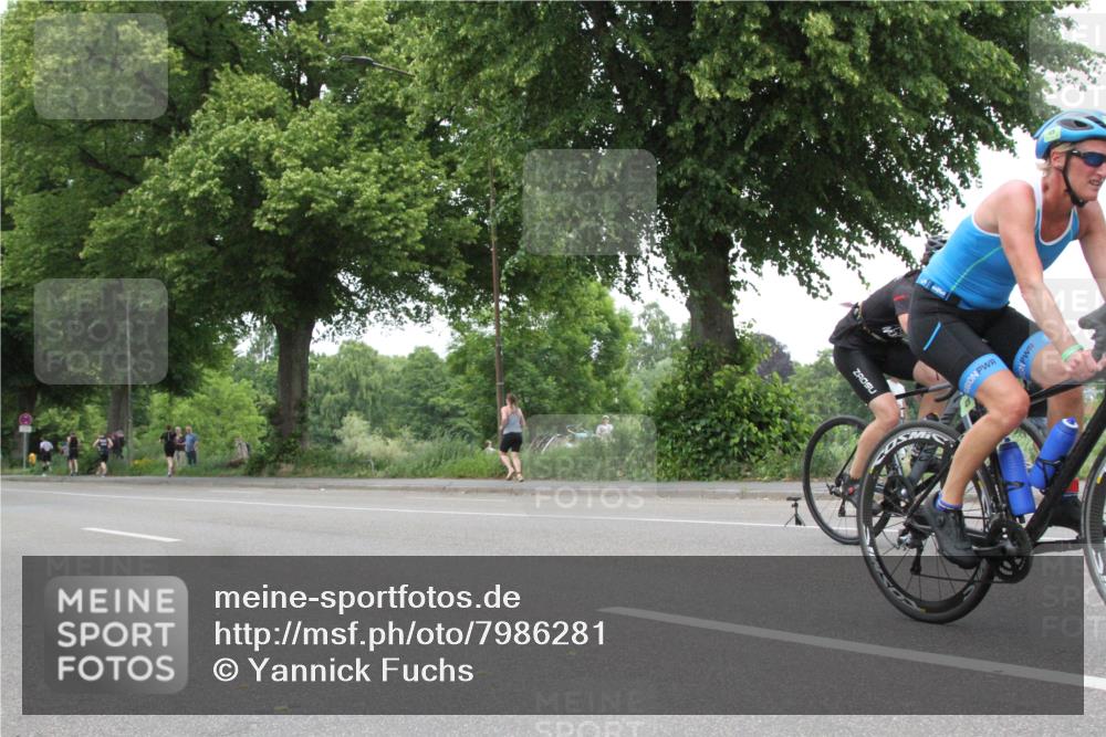 15.06.2025 - 7 Türme Triathlon Yannick Fuchs http://msf.ph/oto/7986281 15.06.2025 13:49:56 Radfahren  meine-sportfotos.de