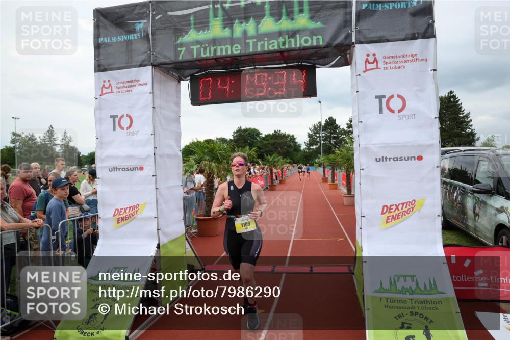 15.06.2025 - 7 Türme Triathlon Michael Strokosch http://msf.ph/oto/7986290 15.06.2025 14:19:33 Ziel 898, 1109, 1141 meine-sportfotos.de