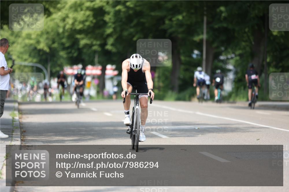 15.06.2025 - 7 Türme Triathlon Yannick Fuchs http://msf.ph/oto/7986294 15.06.2025 12:57:15 Radfahren 257, 316, 568, 595, 1016, 1156 meine-sportfotos.de