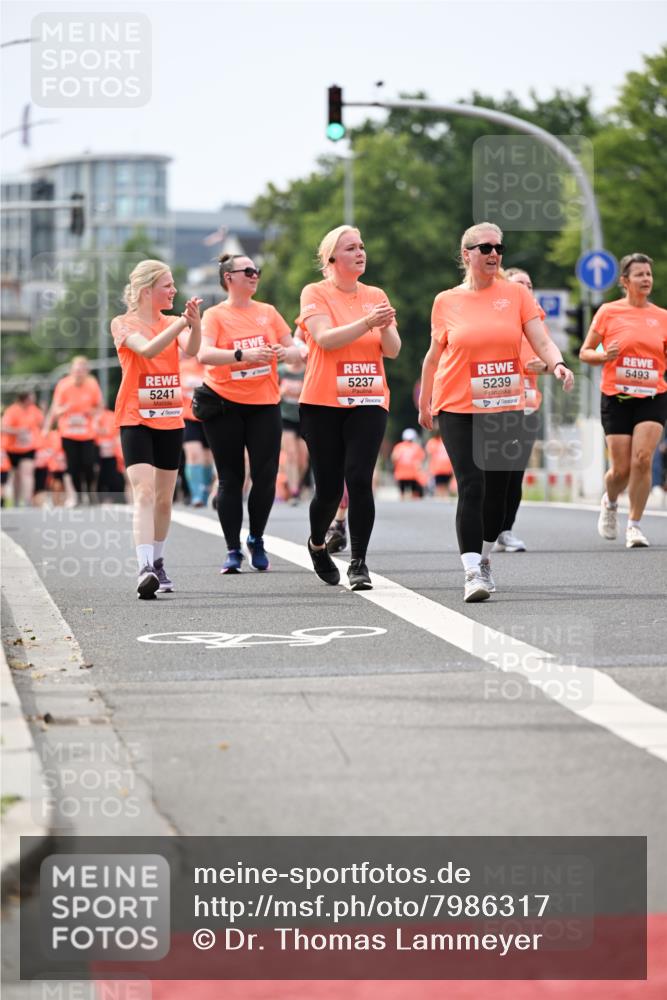 15.06.2025 - REWE Women's Run Dr. Thomas Lammeyer http://msf.ph/oto/7986317 15.06.2025 10:47:47 Laufen 5241, 5237, 5239, 5493 meine-sportfotos.de