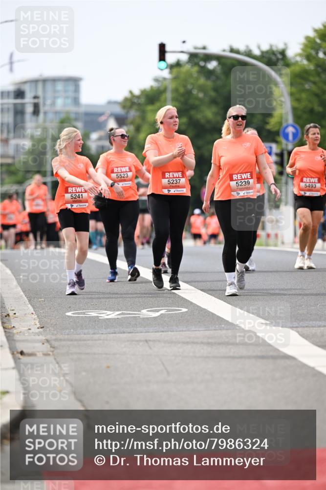 15.06.2025 - REWE Women's Run Dr. Thomas Lammeyer http://msf.ph/oto/7986324 15.06.2025 10:47:47 Laufen 5241, 5523, 5237, 5239, 5493 meine-sportfotos.de