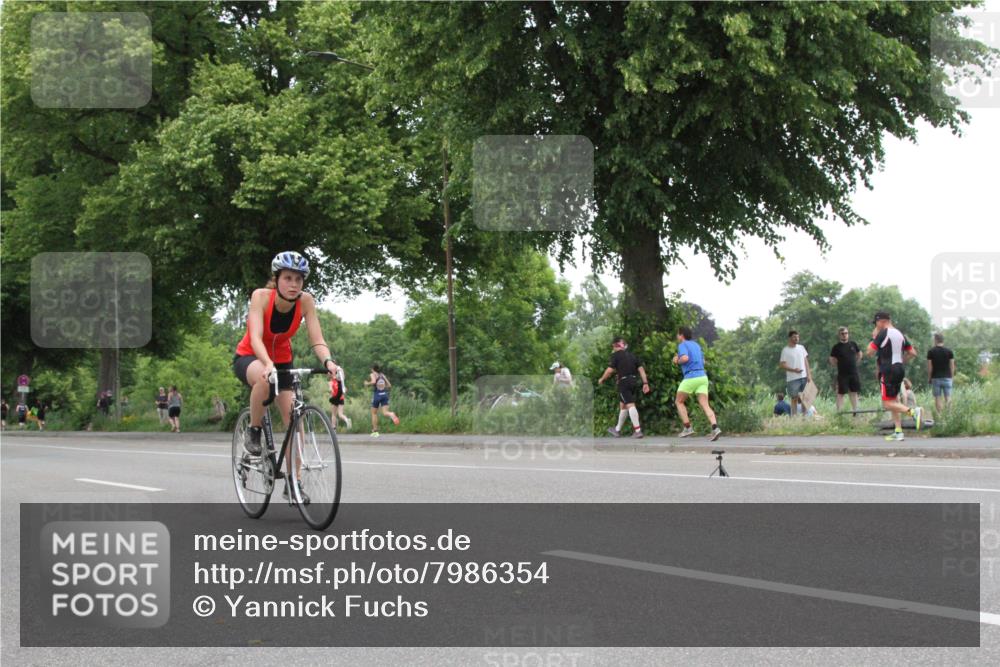 15.06.2025 - 7 Türme Triathlon Yannick Fuchs http://msf.ph/oto/7986354 15.06.2025 13:50:02 Radfahren  meine-sportfotos.de