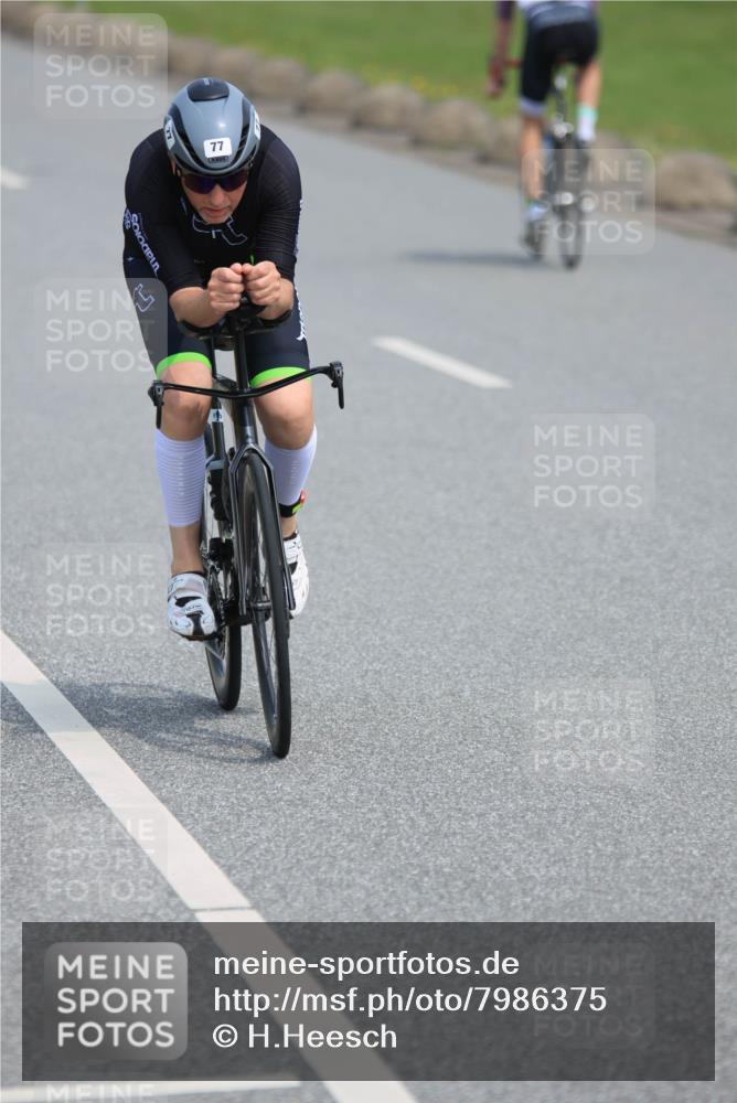 15.06.2025 - 27. Vierlanden-Triathlon H.Heesch http://msf.ph/oto/7986375 15.06.2025 11:11:19 Radfahren 59, 77, 88, 116, 127, 646 meine-sportfotos.de