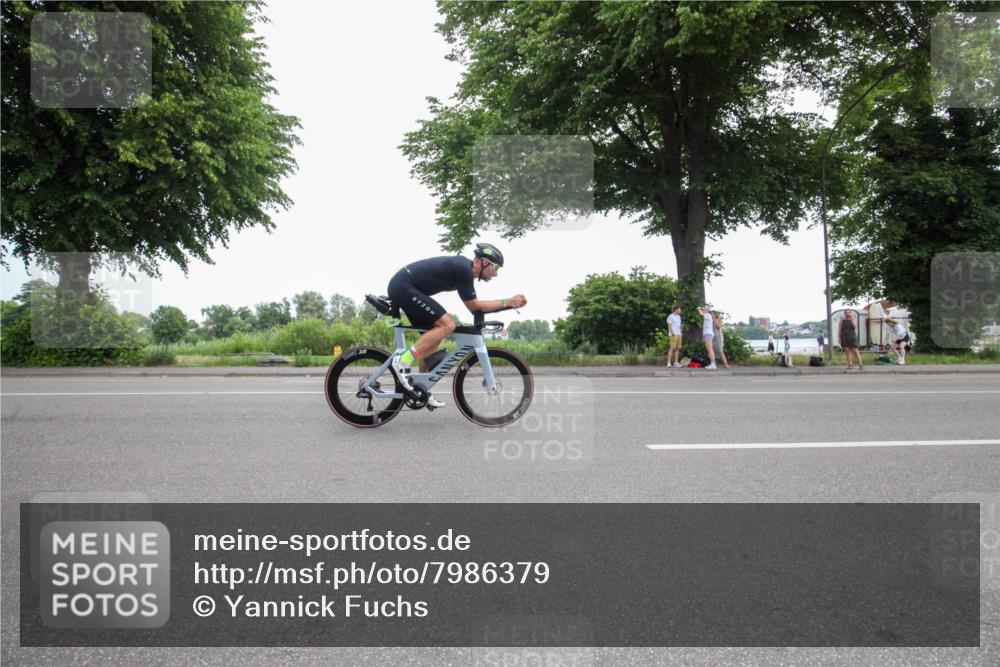 15.06.2025 - 7 Türme Triathlon Yannick Fuchs http://msf.ph/oto/7986379 15.06.2025 12:02:20 Radfahren 250, 286 meine-sportfotos.de