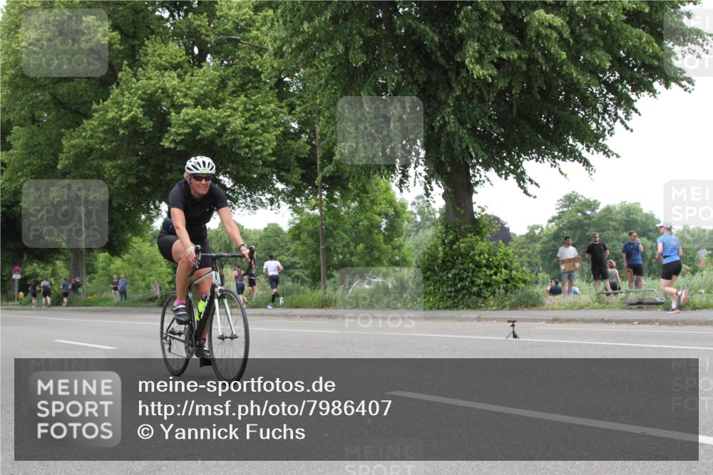 15.06.2025 - 7 Türme Triathlon Yannick Fuchs http://msf.ph/oto/7986407 15.06.2025 13:50:29 Radfahren  meine-sportfotos.de