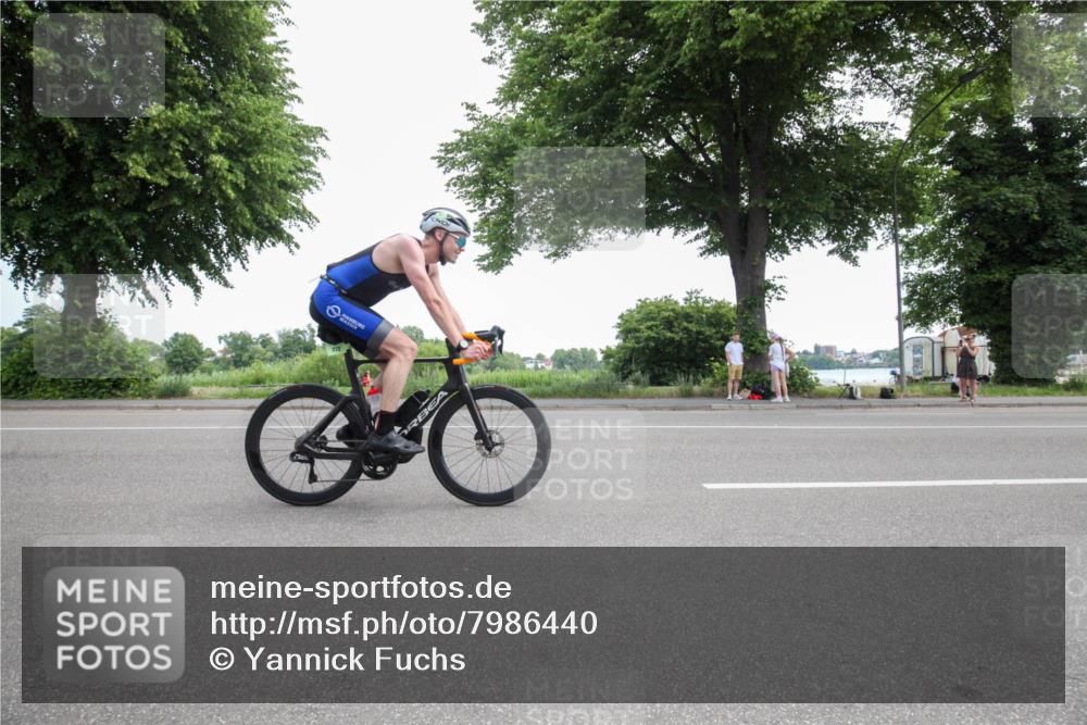 15.06.2025 - 7 Türme Triathlon Yannick Fuchs http://msf.ph/oto/7986440 15.06.2025 12:04:41 Radfahren 200 meine-sportfotos.de