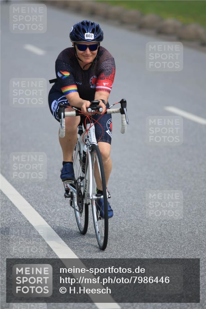 15.06.2025 - 27. Vierlanden-Triathlon H.Heesch http://msf.ph/oto/7986446 15.06.2025 11:11:50 Radfahren 212, 602 meine-sportfotos.de
