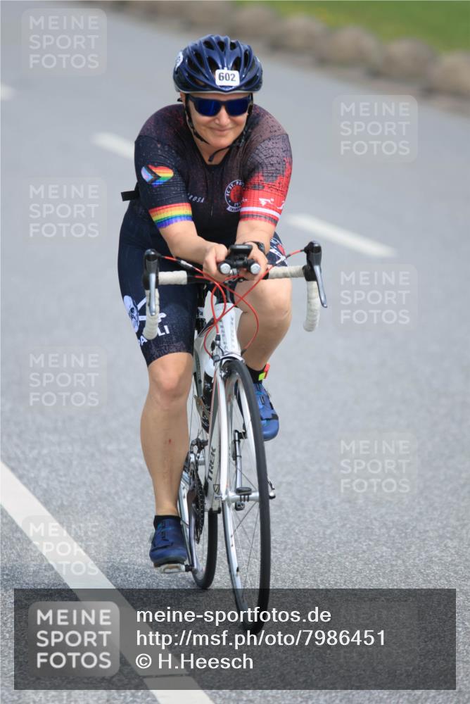 15.06.2025 - 27. Vierlanden-Triathlon H.Heesch http://msf.ph/oto/7986451 15.06.2025 11:11:50 Radfahren 212, 602 meine-sportfotos.de