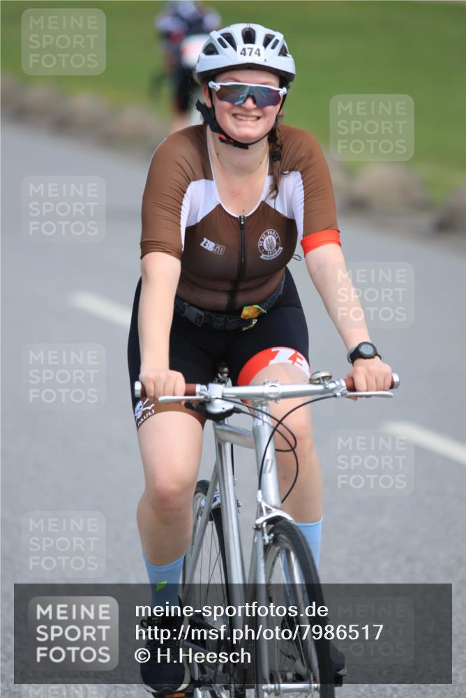 15.06.2025 - 27. Vierlanden-Triathlon H.Heesch http://msf.ph/oto/7986517 15.06.2025 11:12:16 Radfahren 235, 474, 574, 637, 699, 854 meine-sportfotos.de