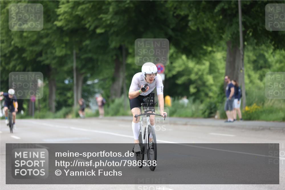 15.06.2025 - 7 Türme Triathlon Yannick Fuchs http://msf.ph/oto/7986538 15.06.2025 11:42:06 Radfahren 225 meine-sportfotos.de