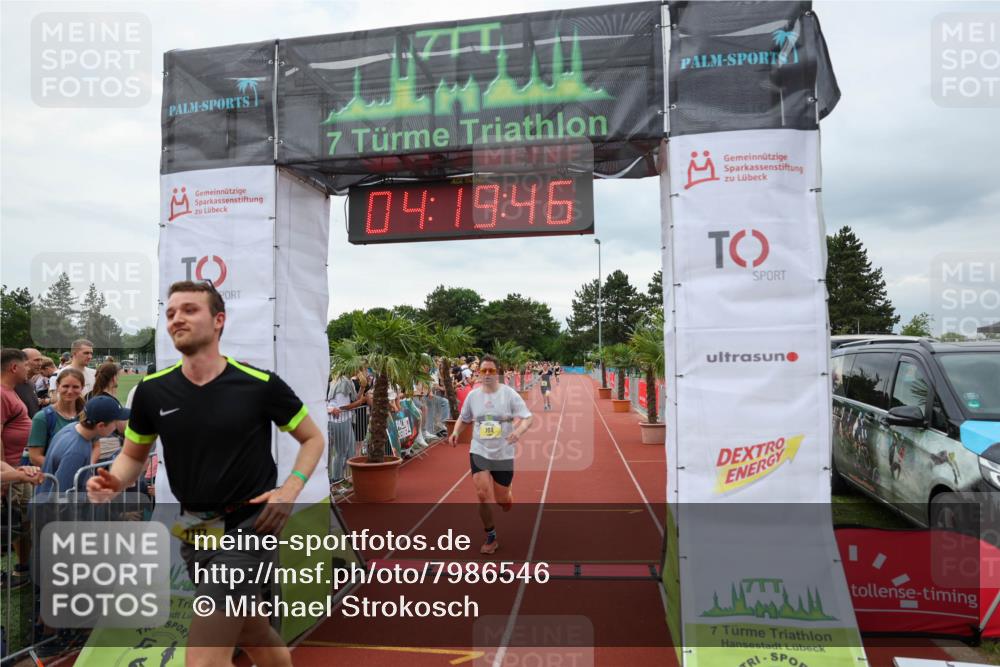 15.06.2025 - 7 Türme Triathlon Michael Strokosch http://msf.ph/oto/7986546 15.06.2025 14:19:46 Ziel 704, 878, 931, 1117, 1191 meine-sportfotos.de