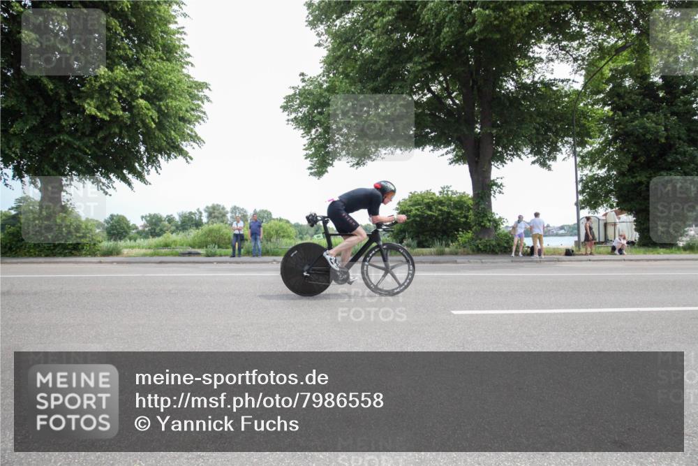 15.06.2025 - 7 Türme Triathlon Yannick Fuchs http://msf.ph/oto/7986558 15.06.2025 12:11:51 Radfahren  meine-sportfotos.de