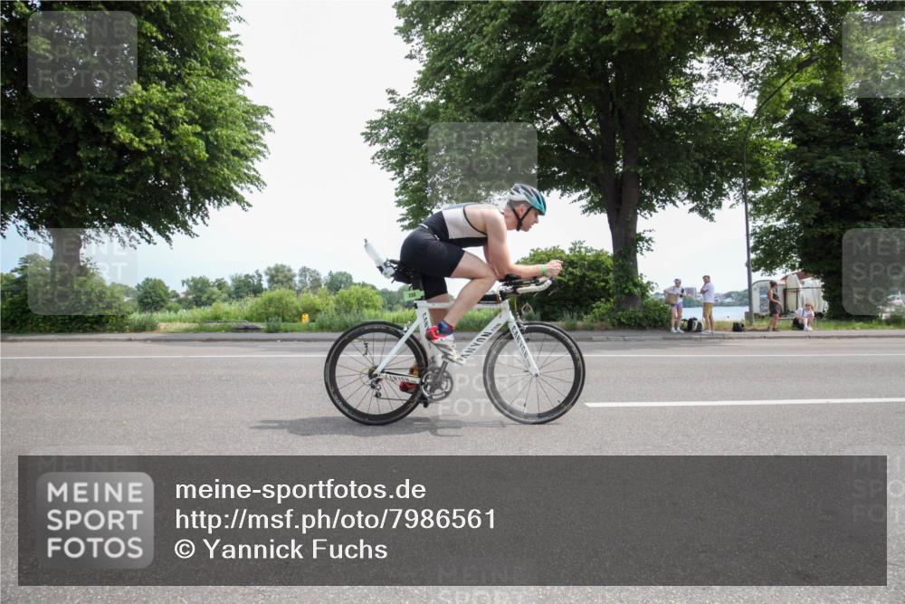 15.06.2025 - 7 Türme Triathlon Yannick Fuchs http://msf.ph/oto/7986561 15.06.2025 12:12:35 Radfahren 233, 236, 254 meine-sportfotos.de