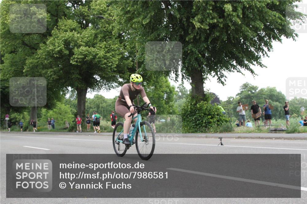 15.06.2025 - 7 Türme Triathlon Yannick Fuchs http://msf.ph/oto/7986581 15.06.2025 13:50:57 Radfahren  meine-sportfotos.de