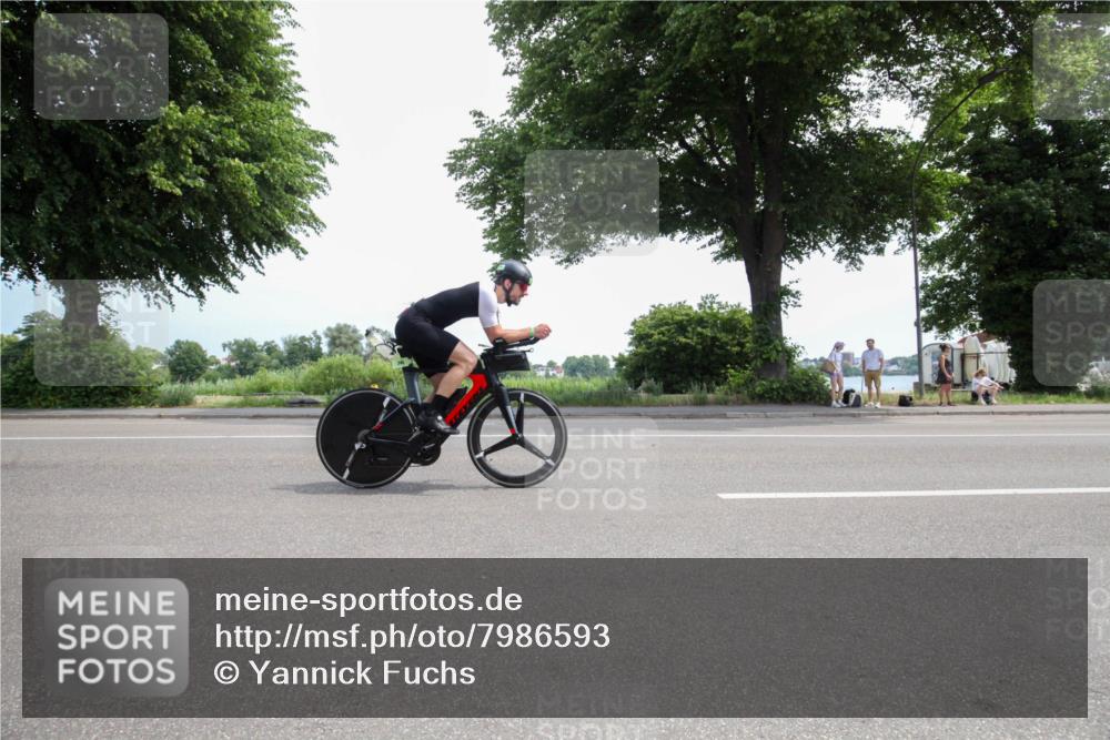 15.06.2025 - 7 Türme Triathlon Yannick Fuchs http://msf.ph/oto/7986593 15.06.2025 12:13:55 Radfahren  meine-sportfotos.de