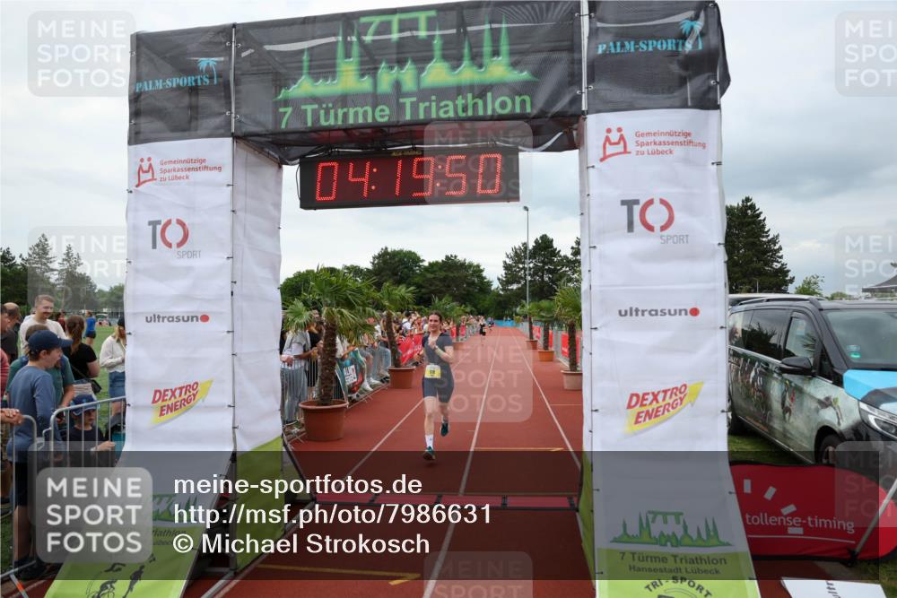 15.06.2025 - 7 Türme Triathlon Michael Strokosch http://msf.ph/oto/7986631 15.06.2025 14:19:49 Ziel 704, 878, 931, 1117, 1191 meine-sportfotos.de
