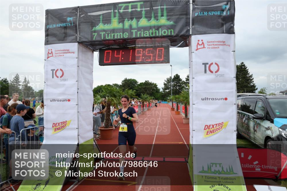 15.06.2025 - 7 Türme Triathlon Michael Strokosch http://msf.ph/oto/7986646 15.06.2025 14:19:50 Ziel 704, 878, 1117 meine-sportfotos.de