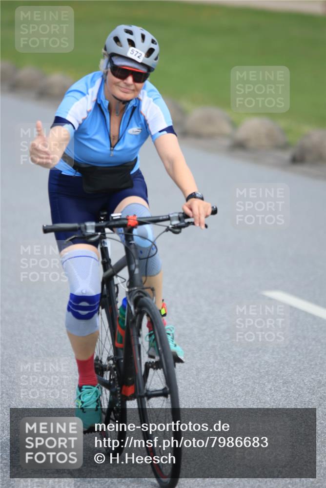 15.06.2025 - 27. Vierlanden-Triathlon H.Heesch http://msf.ph/oto/7986683 15.06.2025 11:12:39 Radfahren 500, 553, 572, 578 meine-sportfotos.de