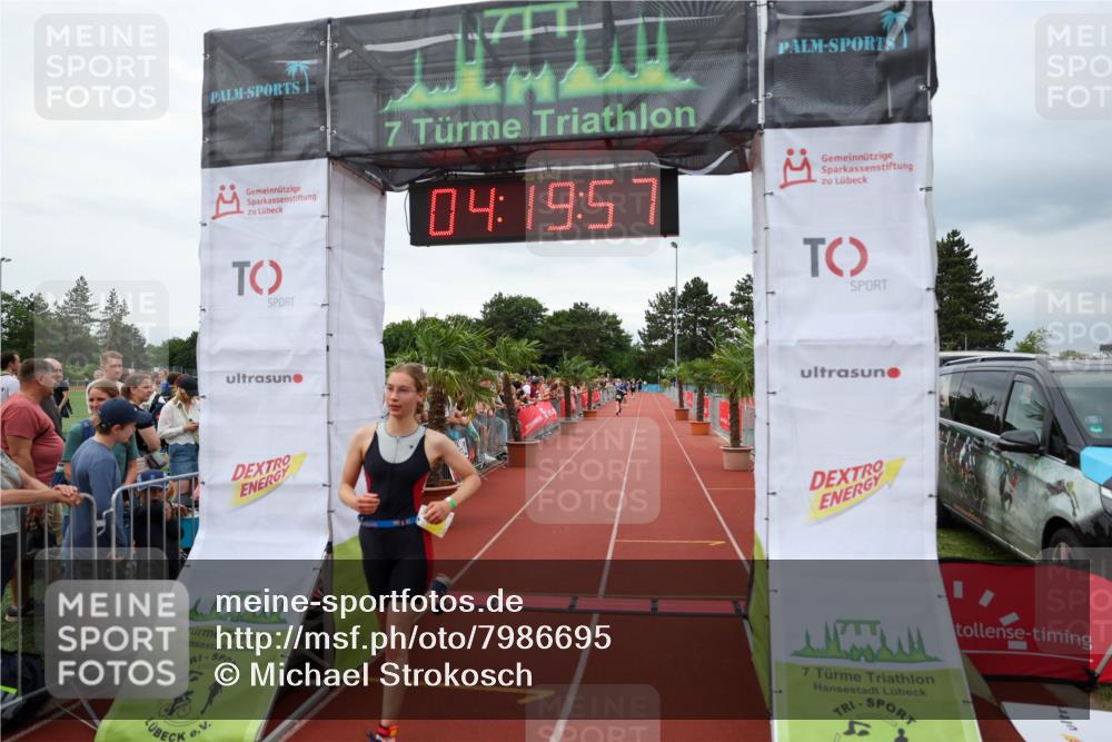15.06.2025 - 7 Türme Triathlon Michael Strokosch http://msf.ph/oto/7986695 15.06.2025 14:19:57 Ziel 809, 878 meine-sportfotos.de