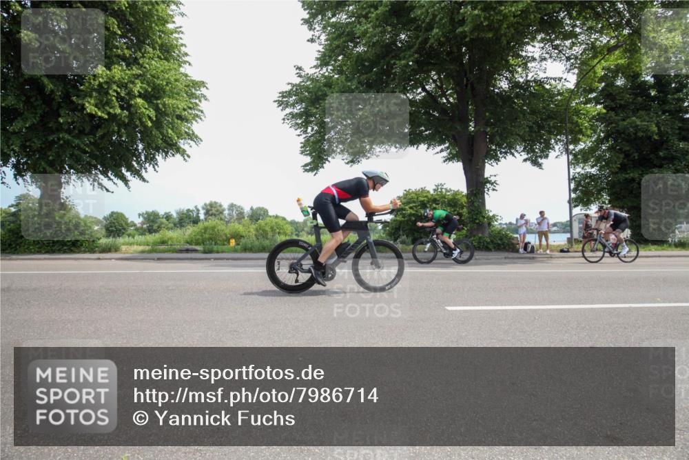 15.06.2025 - 7 Türme Triathlon Yannick Fuchs http://msf.ph/oto/7986714 15.06.2025 12:18:14 Radfahren 208, 225, 235, 328, 539, 543 meine-sportfotos.de