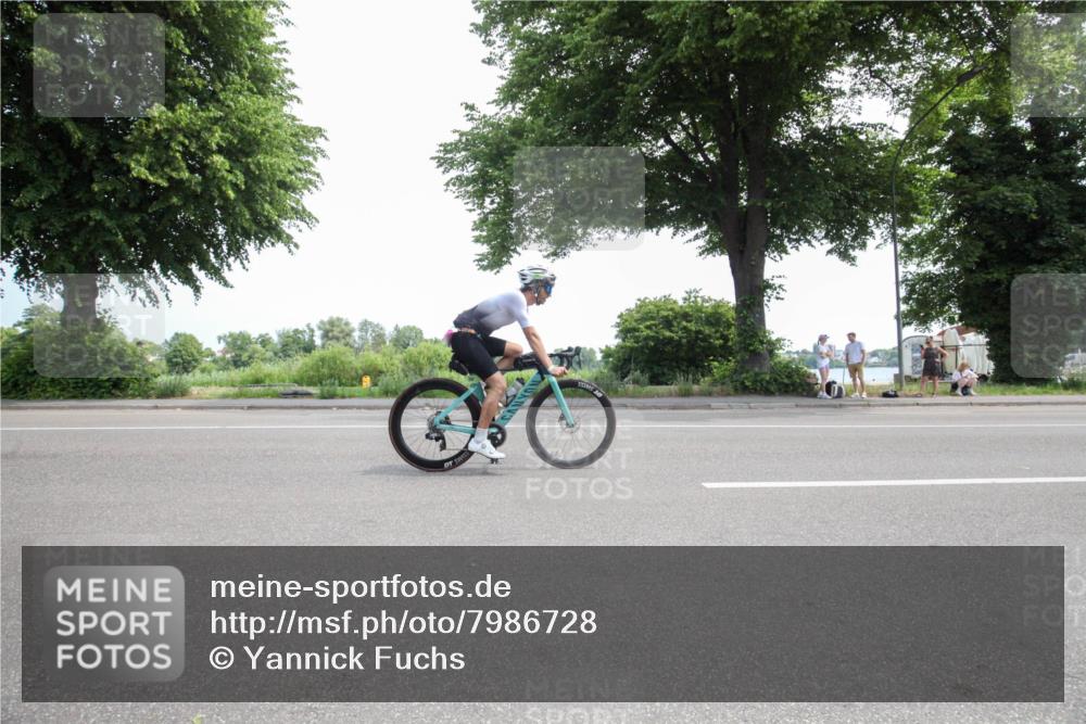 15.06.2025 - 7 Türme Triathlon Yannick Fuchs http://msf.ph/oto/7986728 15.06.2025 12:19:05 Radfahren 232, 237, 655 meine-sportfotos.de