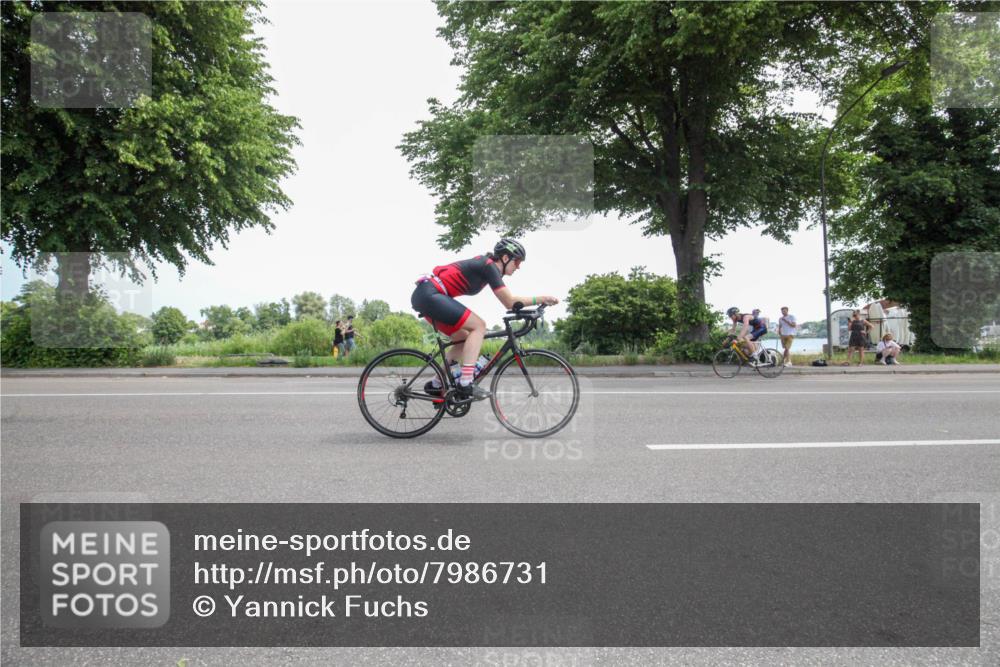 15.06.2025 - 7 Türme Triathlon Yannick Fuchs http://msf.ph/oto/7986731 15.06.2025 12:19:12 Radfahren 232, 241, 325, 655 meine-sportfotos.de