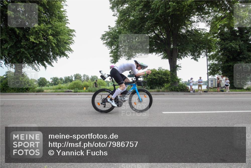 15.06.2025 - 7 Türme Triathlon Yannick Fuchs http://msf.ph/oto/7986757 15.06.2025 12:22:03 Radfahren 215, 248, 661 meine-sportfotos.de