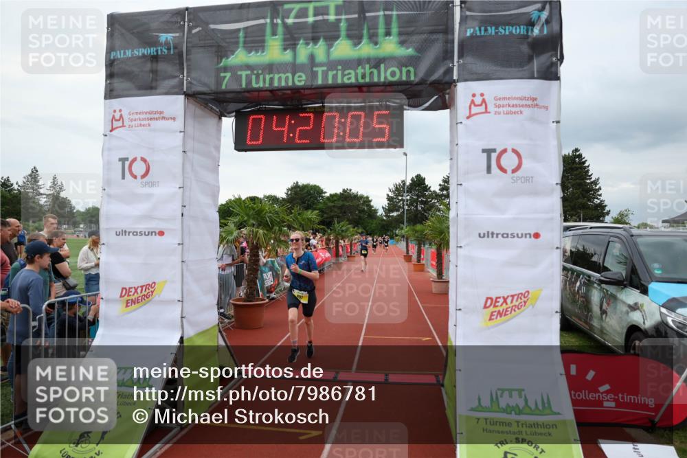 15.06.2025 - 7 Türme Triathlon Michael Strokosch http://msf.ph/oto/7986781 15.06.2025 14:20:04 Ziel 809, 897 meine-sportfotos.de