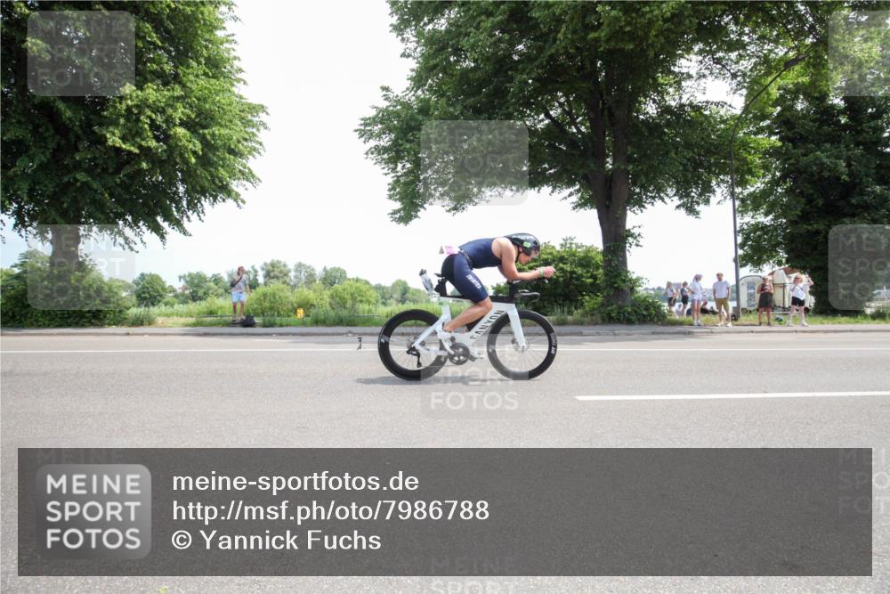 15.06.2025 - 7 Türme Triathlon Yannick Fuchs http://msf.ph/oto/7986788 15.06.2025 12:26:26 Radfahren 339, 438, 550, 573 meine-sportfotos.de