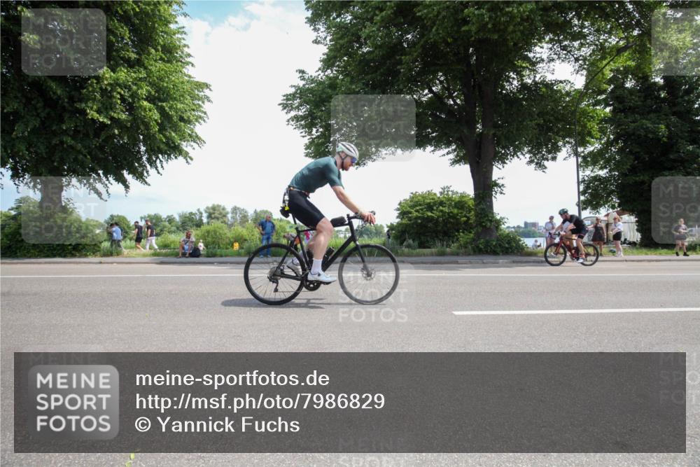 15.06.2025 - 7 Türme Triathlon Yannick Fuchs http://msf.ph/oto/7986829 15.06.2025 12:30:01 Radfahren 457 meine-sportfotos.de