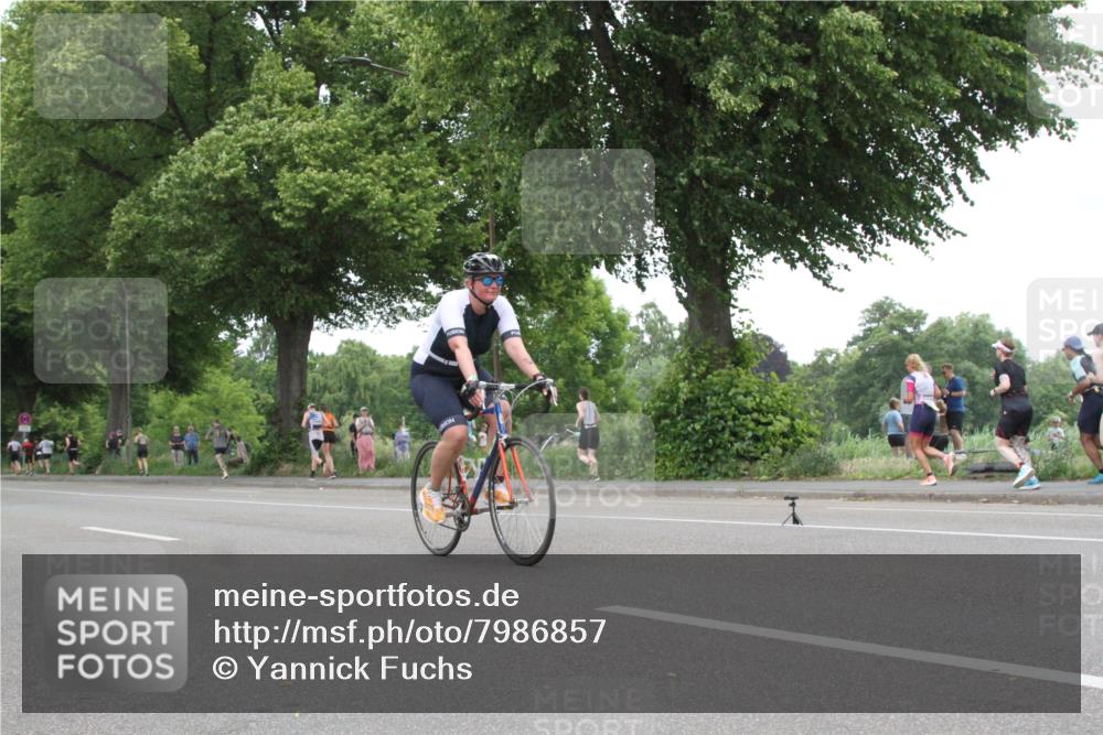 15.06.2025 - 7 Türme Triathlon Yannick Fuchs http://msf.ph/oto/7986857 15.06.2025 13:52:39 Radfahren  meine-sportfotos.de