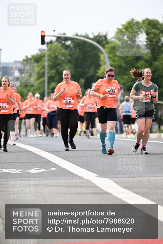 15.06.2025 - REWE Women's Run Dr. Thomas Lammeyer http://msf.ph/oto/7986920 15.06.2025 10:48:01 Laufen 5645, 5235, 5678, 7 meine-sportfotos.de