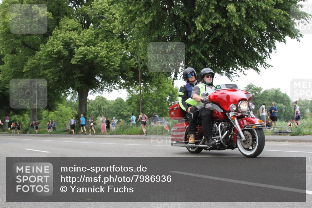 15.06.2025 - 7 Türme Triathlon Yannick Fuchs http://msf.ph/oto/7986936 15.06.2025 13:53:10 Radfahren  meine-sportfotos.de