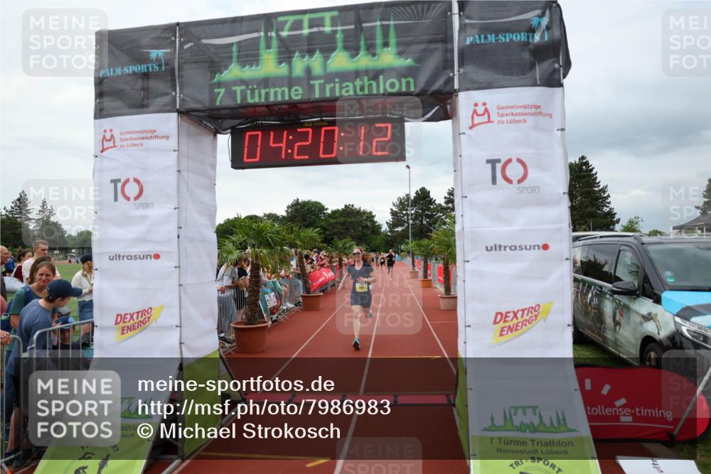 15.06.2025 - 7 Türme Triathlon Michael Strokosch http://msf.ph/oto/7986983 15.06.2025 14:20:12 Ziel 897, 906, 1026 meine-sportfotos.de